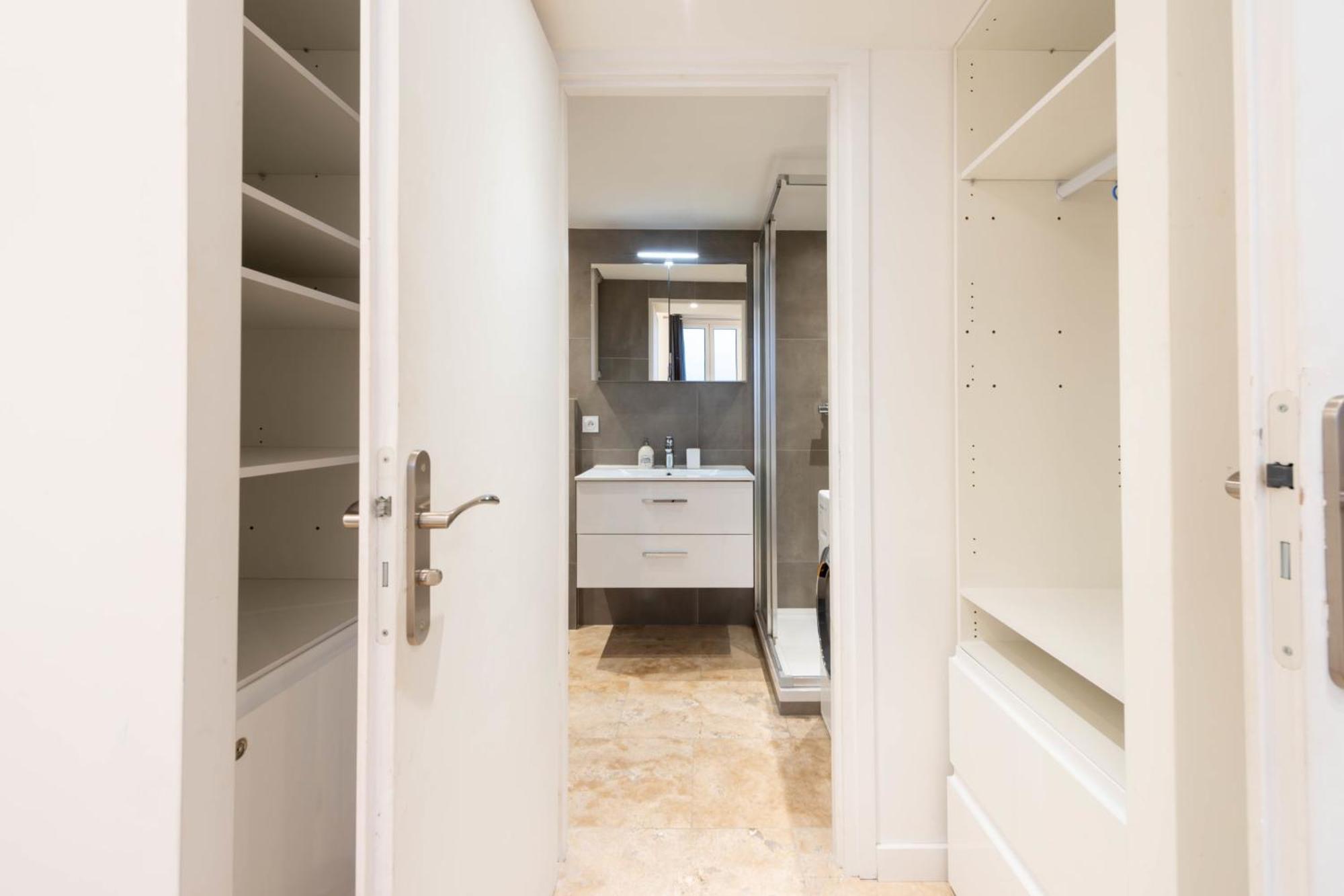 1-br With Ac In The Heart Of Appartement *