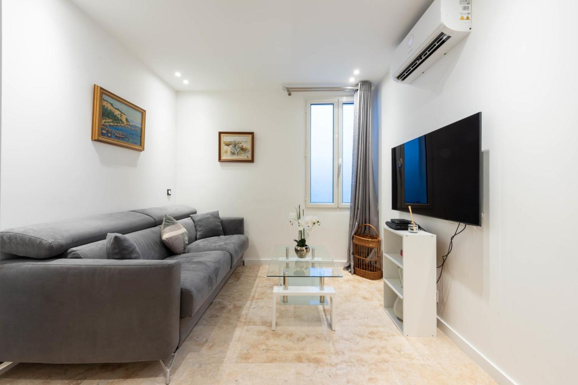 1-br With Ac In The Heart Of